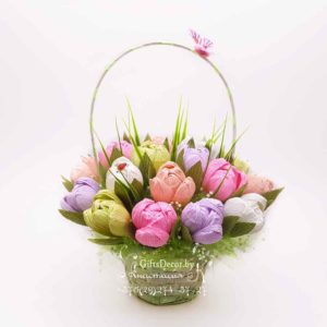 Корзина из конфет “Весна”