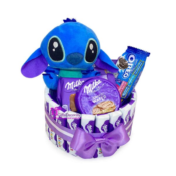 Milka-tortik-s-myagkoy-igrushkoy-Stich